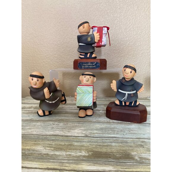 Vintage Franciscan Mission Christmas Monk Figurines – Wooden Holiday Décor Set - Picture 3 of 15